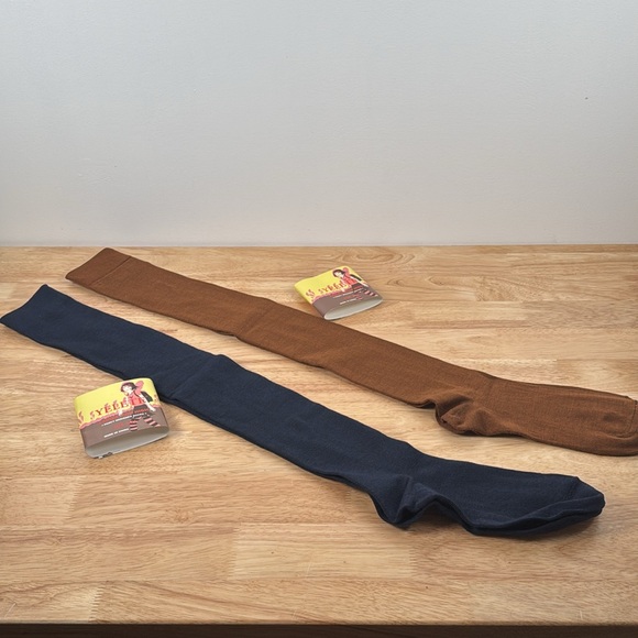 Two pairs of YELETE Ladies tigh high fancy designer socks - Picture 2 of 8